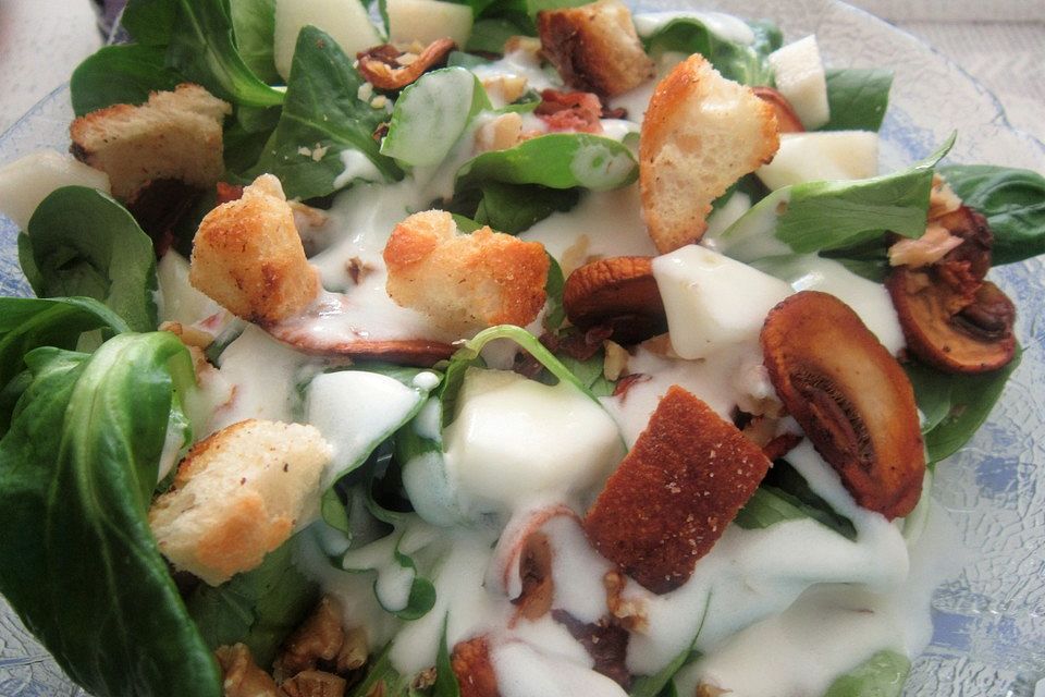 Feldsalat mit Meerrettich - Dressing