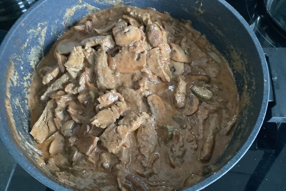 Beuf Stroganoff