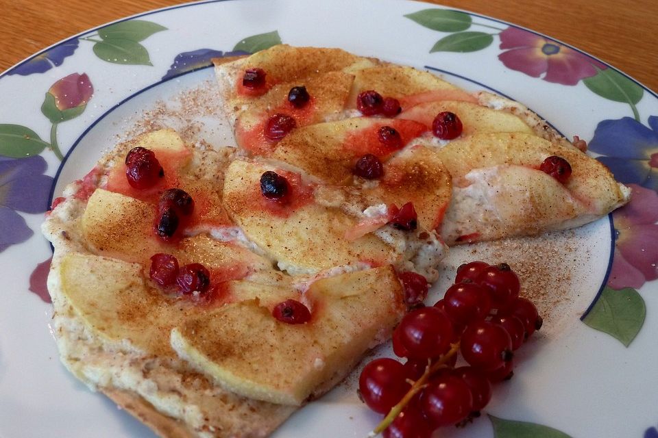 Süßer Flammkuchen mit Tortillafladen