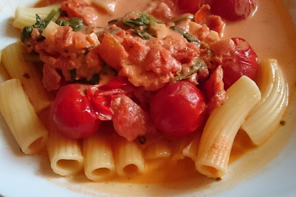 Spinat-Tomaten-Sahne-Sauce