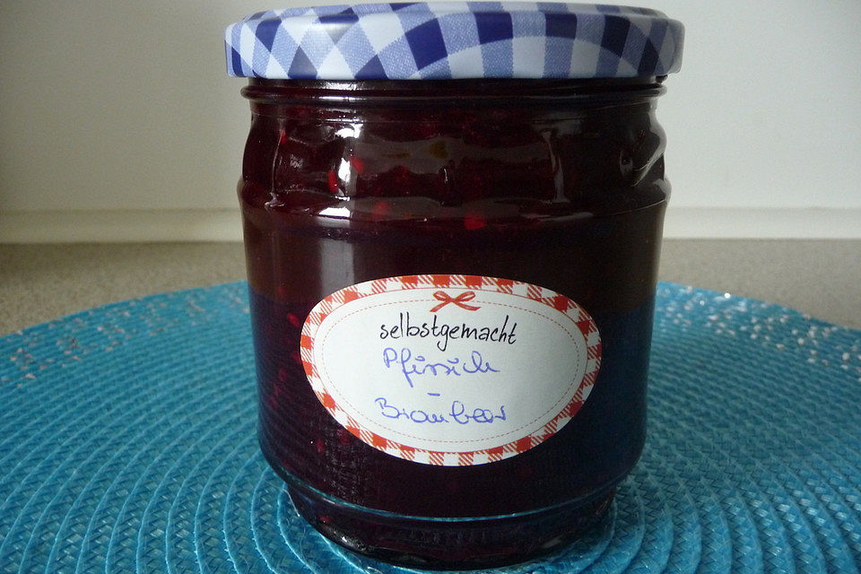 Pfirsich-Brombeer-Marmelade