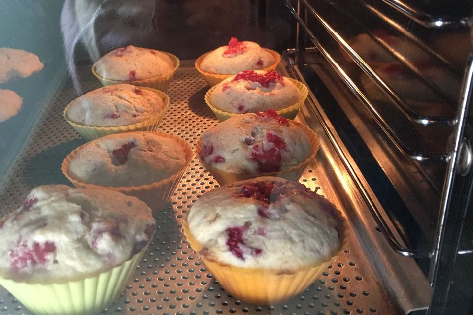 Muffins mit Himbeeren