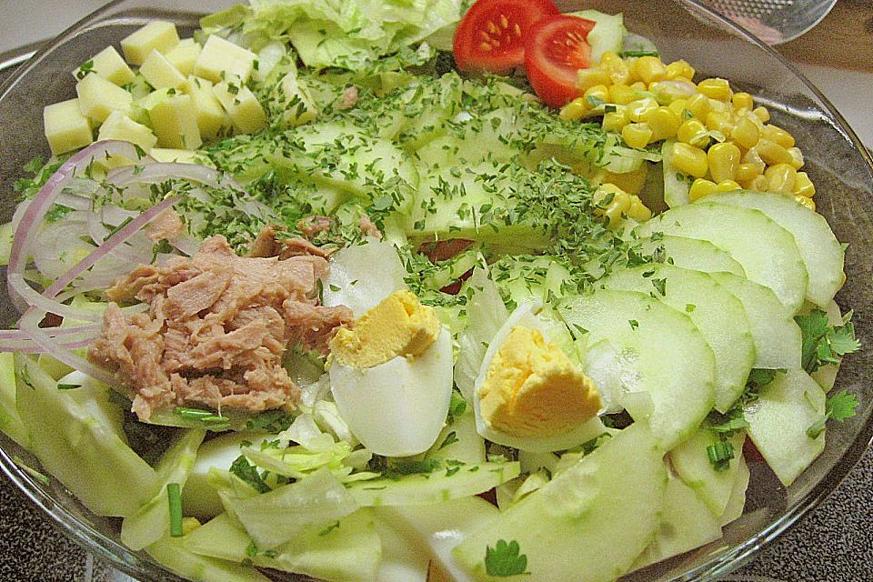 Chefsalat mit Hausdressing