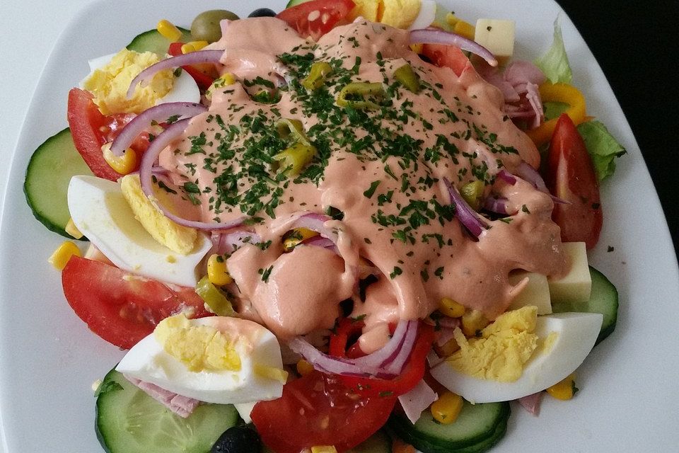 Chefsalat mit Hausdressing