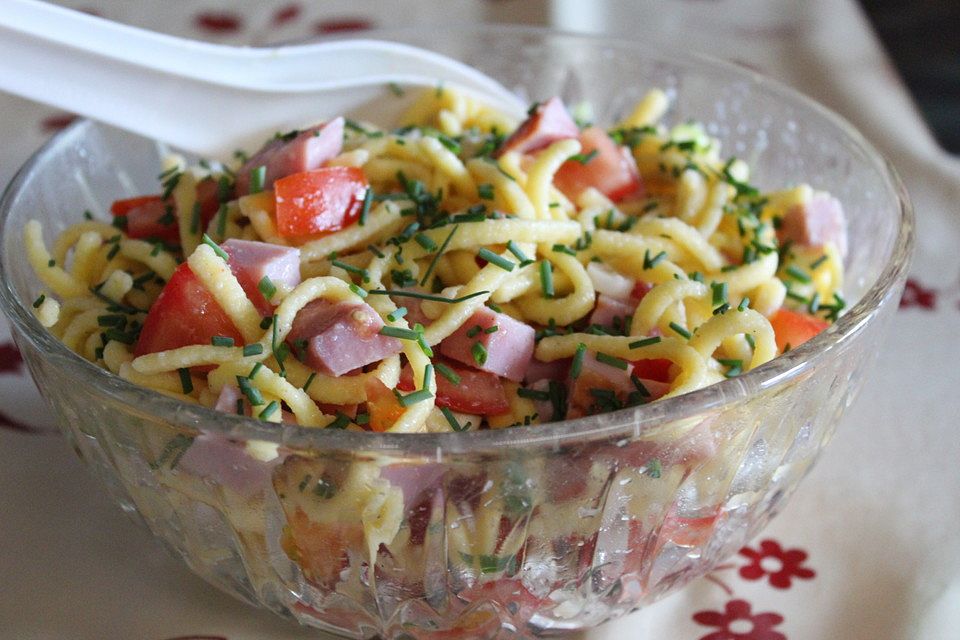 Spätzlesalat mit Kasseler