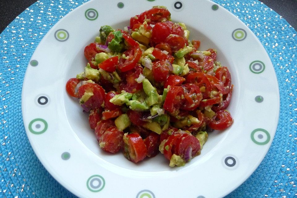 Tomaten-Avocadosalat