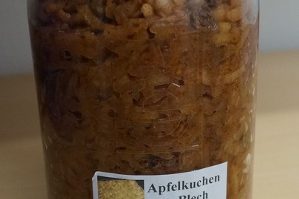 Eingeweckte oder eingekochte Äpfel