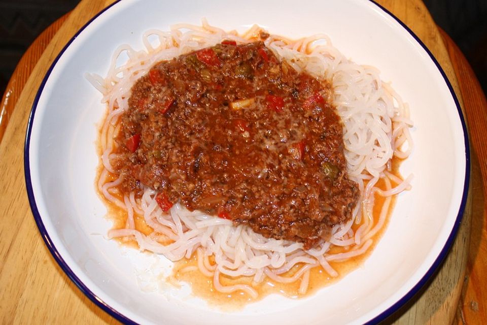 Bolognese auf Konjakspaghetti