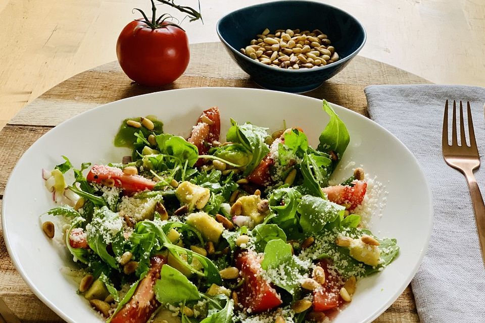 Rucola-Tomaten-Avocadosalat