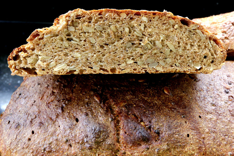 Dinkelbrot mit krosser Kruste