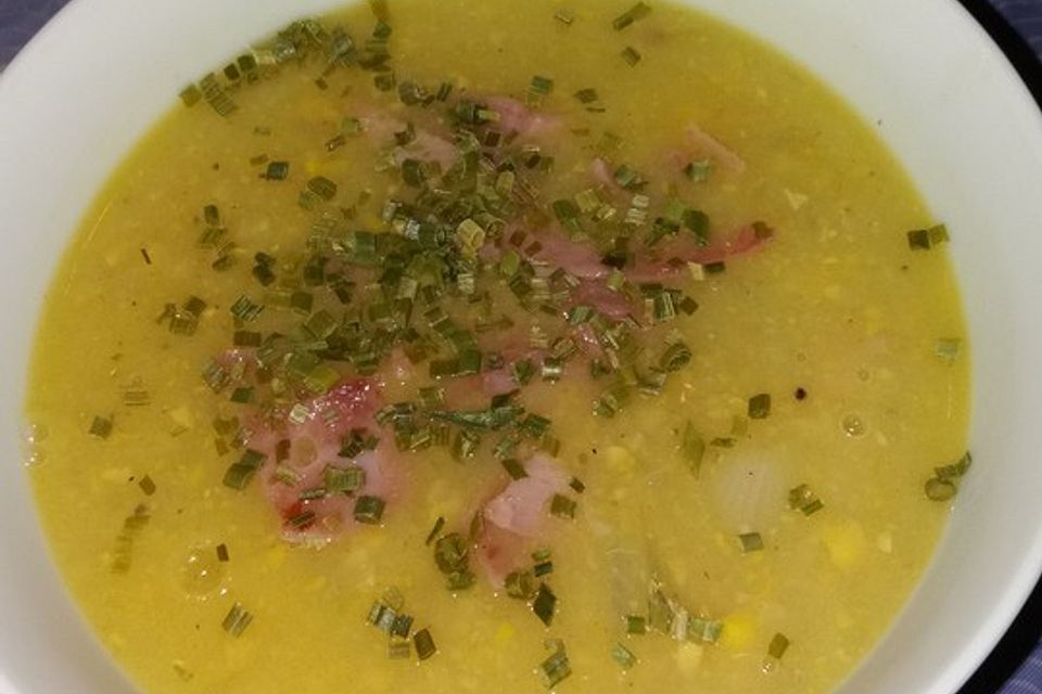 Mais-Cremesuppe mit Schinken