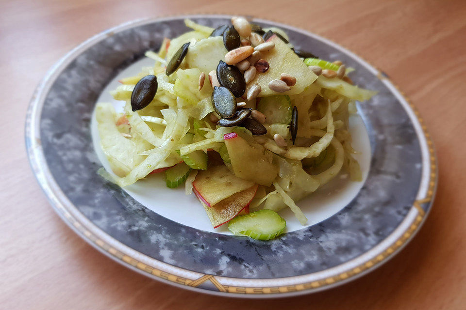 Nussiger Fenchelsalat