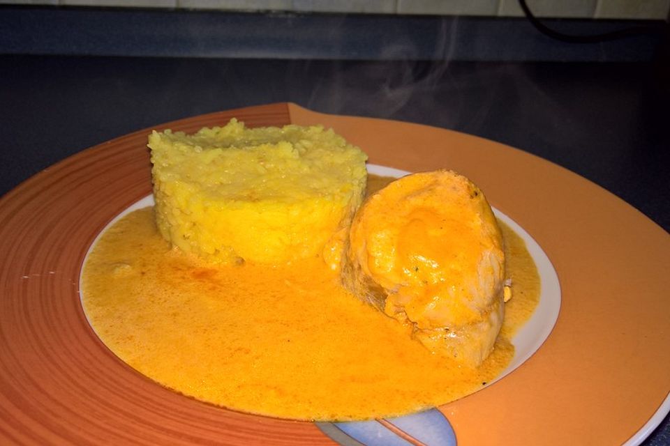 Seefischröllchen in Orangen-Hummersauce