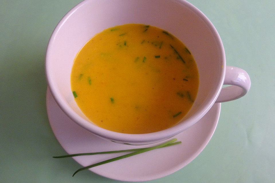 Sahnige Möhrensuppe