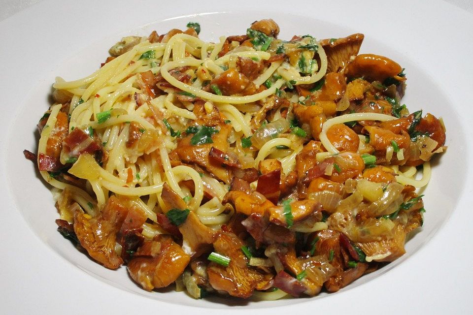 Spaghetti mit Pfifferlingen