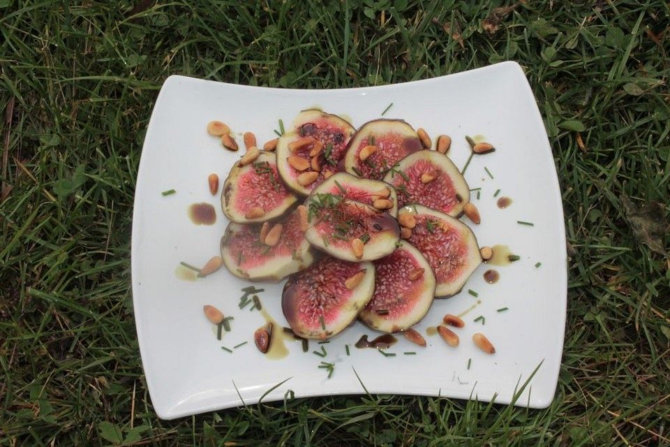 Feigen-Carpaccio mit Kürbiskernöl