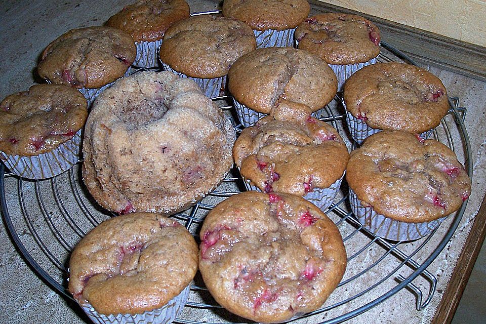 Walnuss - Erdbeer - Muffins