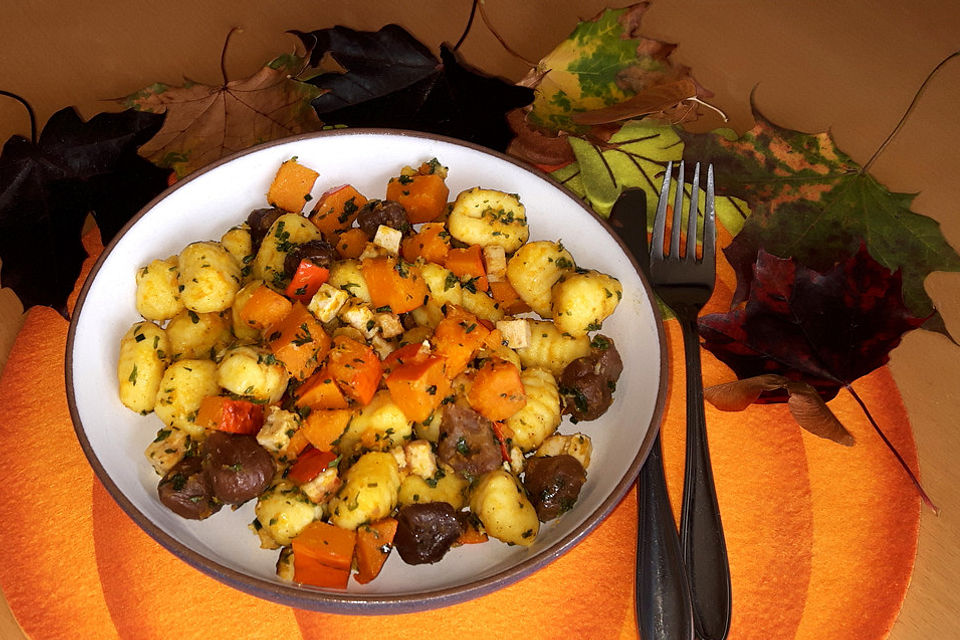 Herbstliche Gnocchipfanne mit Kürbis