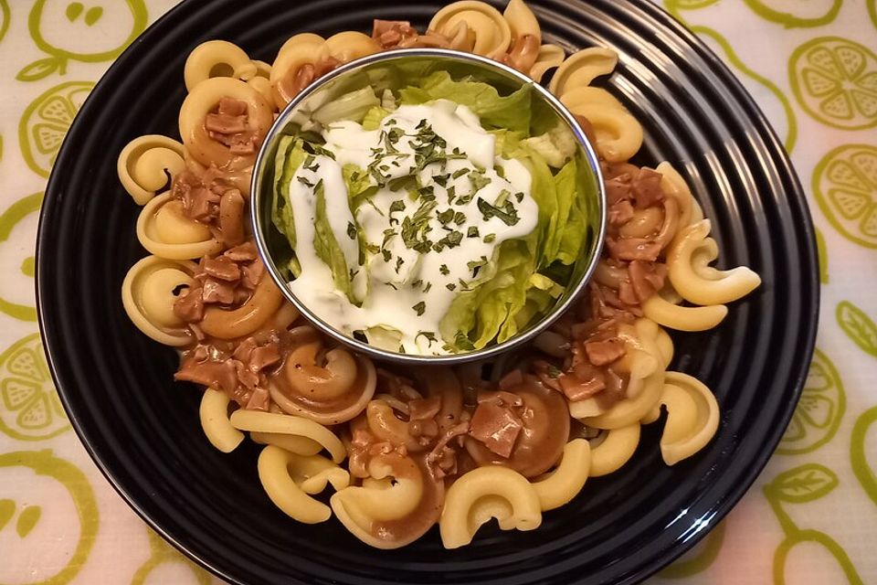 Spaghetti mit Schinken-Kakaosauce