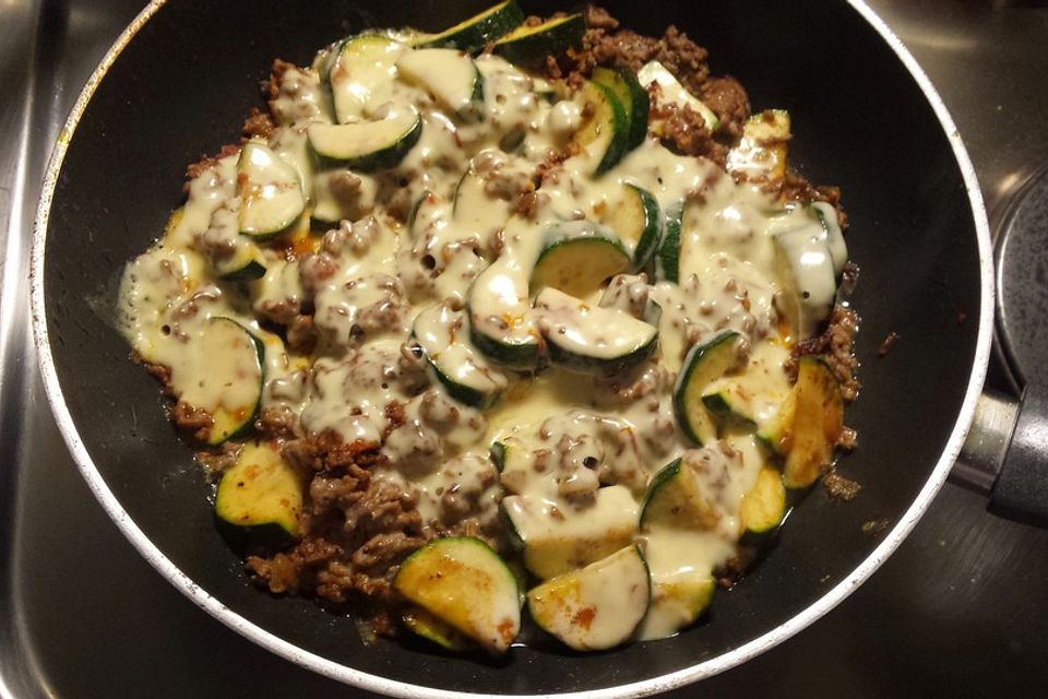 Zucchini-Hackfleischpfanne