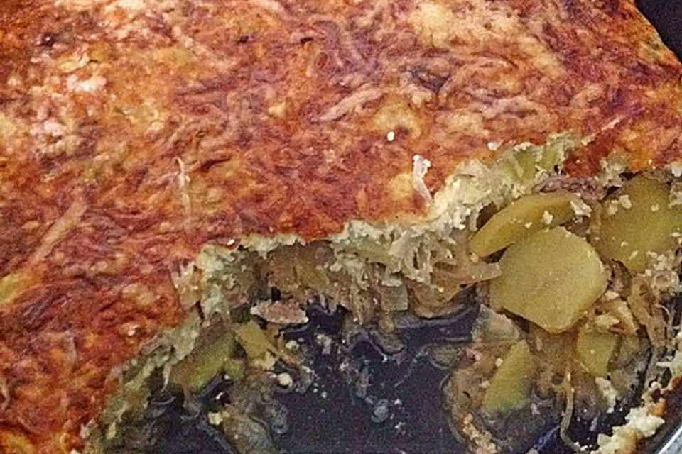 Bratwurstbällchen auf Sauerkraut