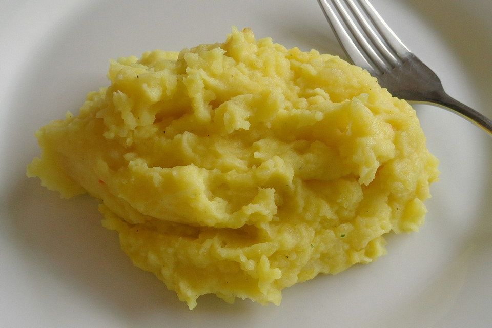 Feines Kartoffelpüree mit Frischkäsemousse