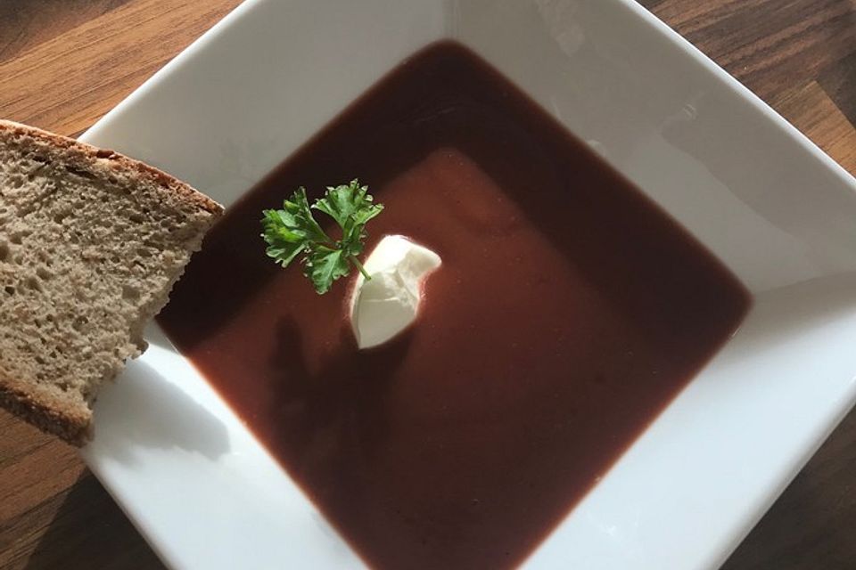 Rote Bete-Suppe