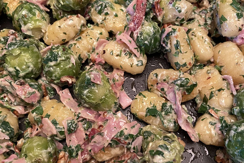 Rosenkohl-Gnocchi-Pfanne