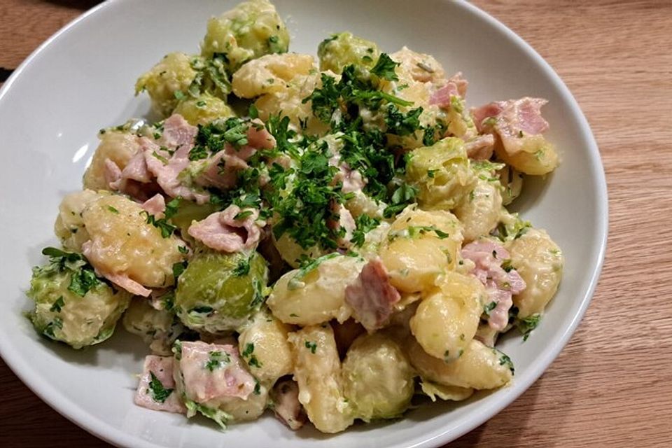 Rosenkohl-Gnocchi-Pfanne