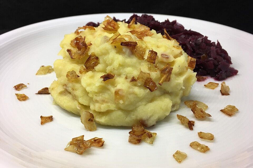 Kartoffelbrei mit Zwiebeln