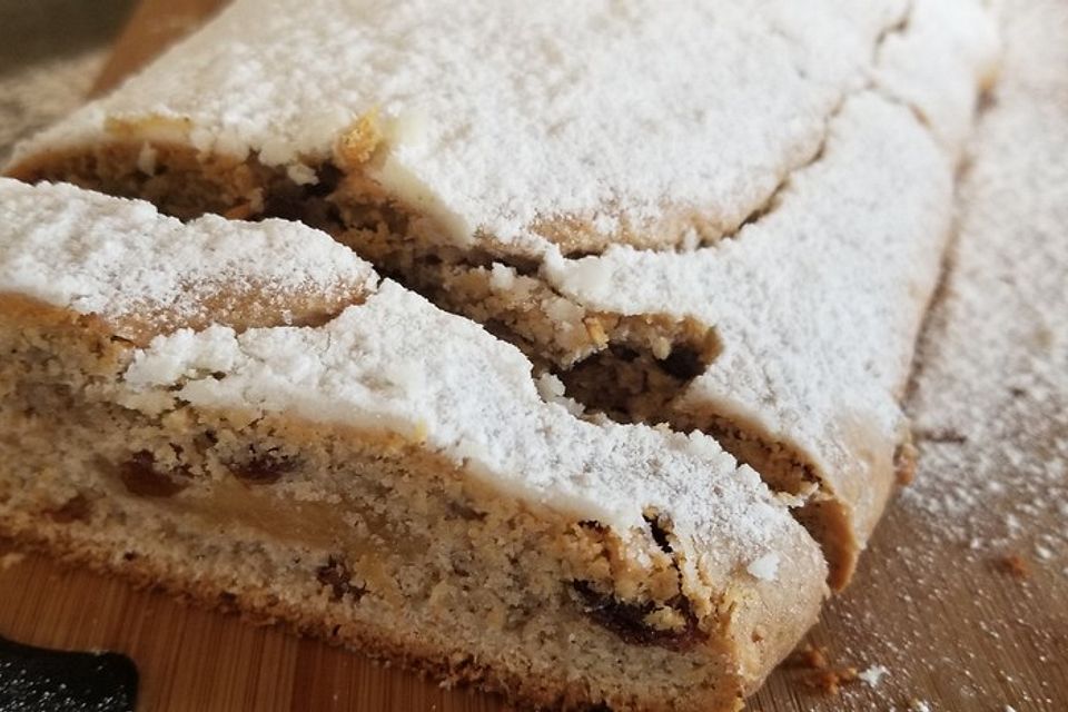 Quarkstollen ohne Zitronat/Orangeat