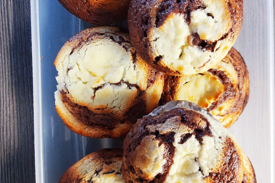 Chocolate-Cheesecake-Muffins