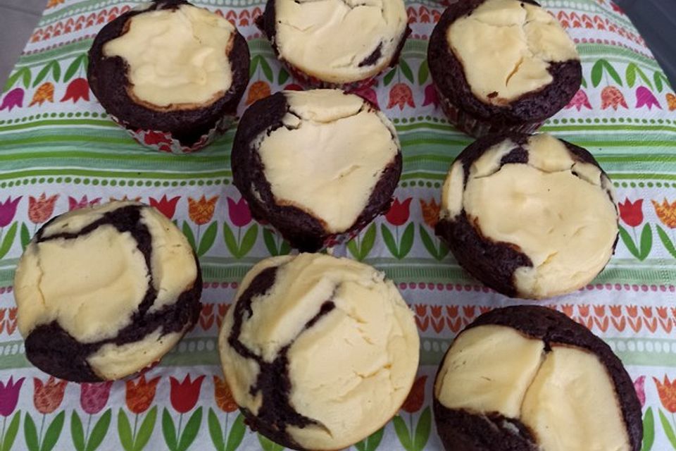 Chocolate-Cheesecake-Muffins