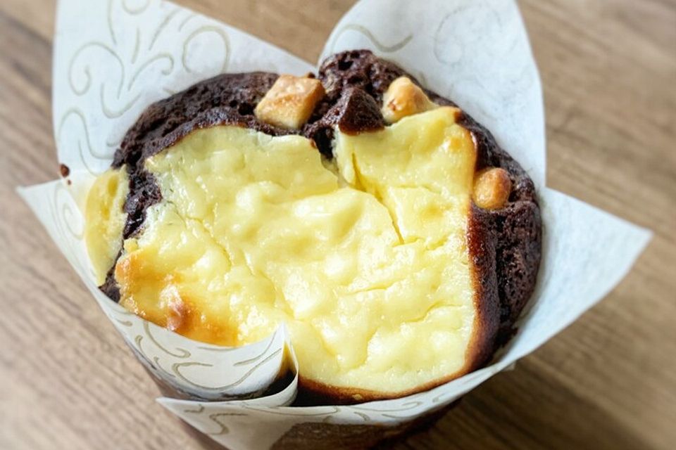 Chocolate-Cheesecake-Muffins