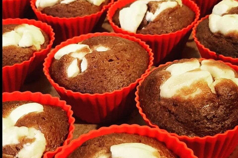 Chocolate-Cheesecake-Muffins