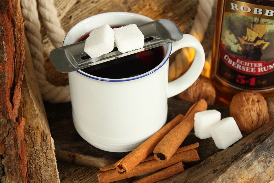 Feuerzangenbowle im Becher