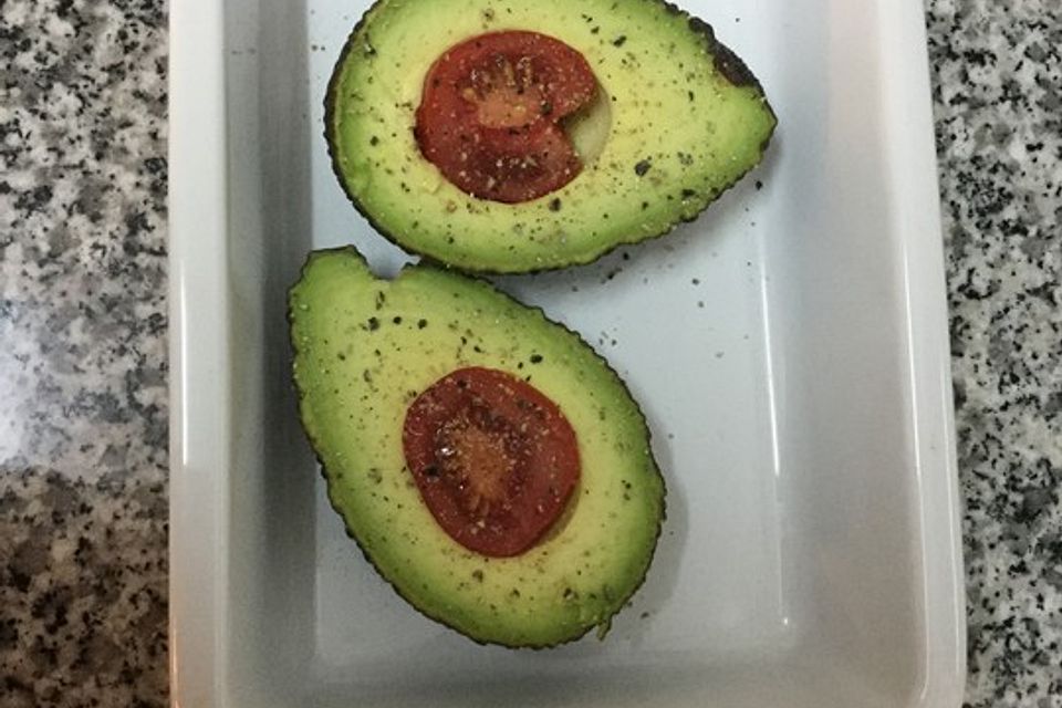 Gebackene Avocado mit Herz