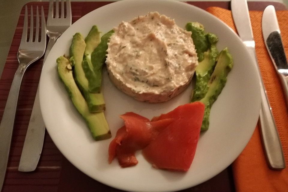 Lachsmousse mit Avocado