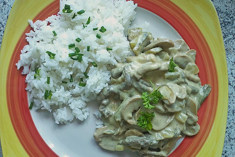 Boeuf Stroganoff