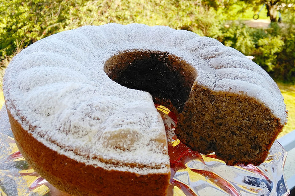 Eierlikör-Mohn-Kuchen