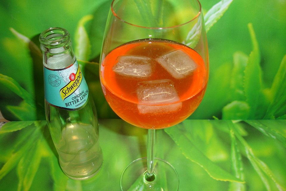 Aperol Lemon Spritz