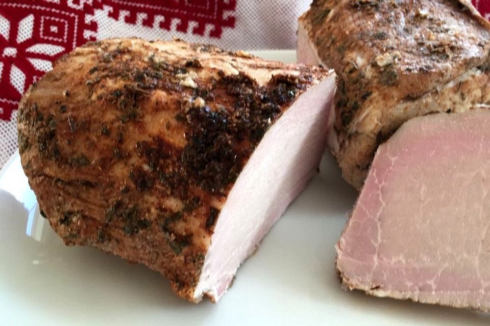 Schweinebraten aus mariniertem Fleisch