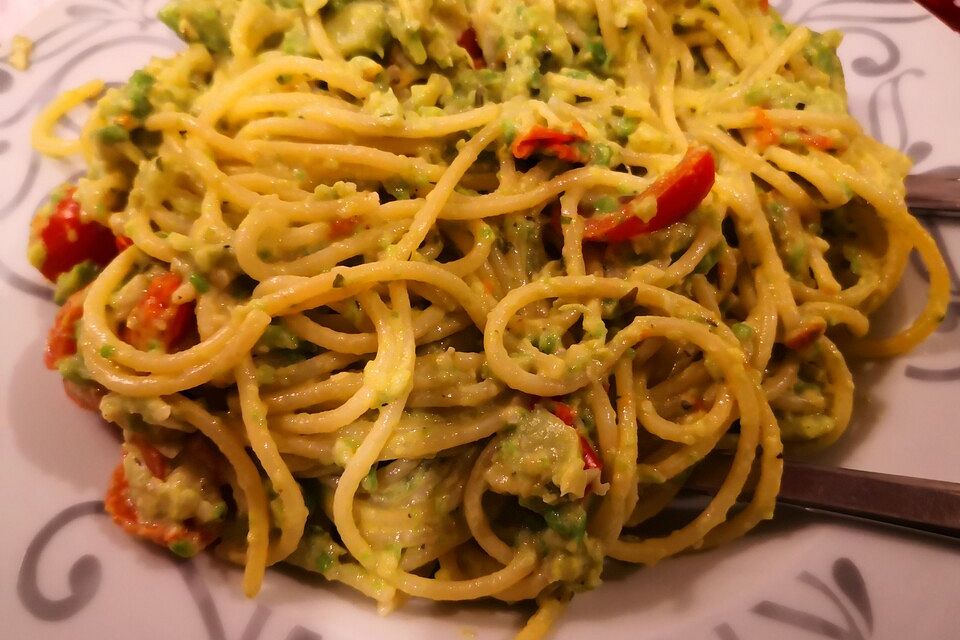 Avocado-Spaghetti