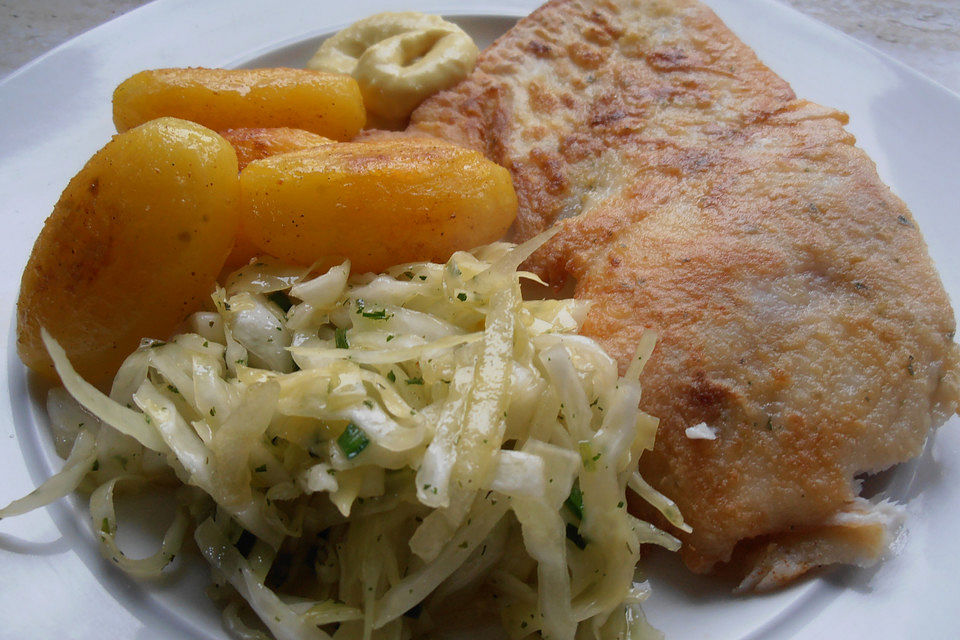 Viktoriaseebarschfilet-Fischstäbchen mit Würzkartoffeln