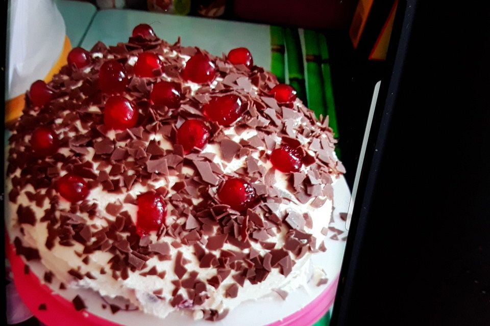 Schwarzwälderkirschtorte mit Schmand