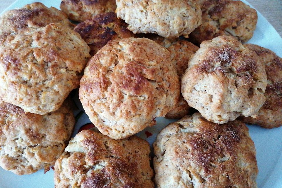 Gebackene Apfel-Quark-Bällchen