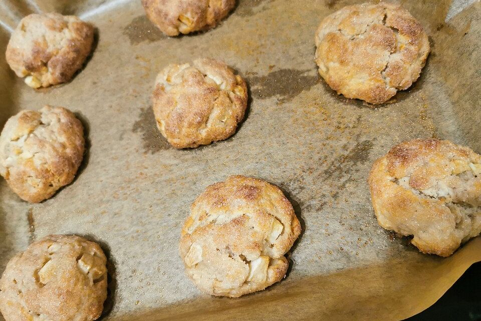 Gebackene Apfel-Quark-Bällchen