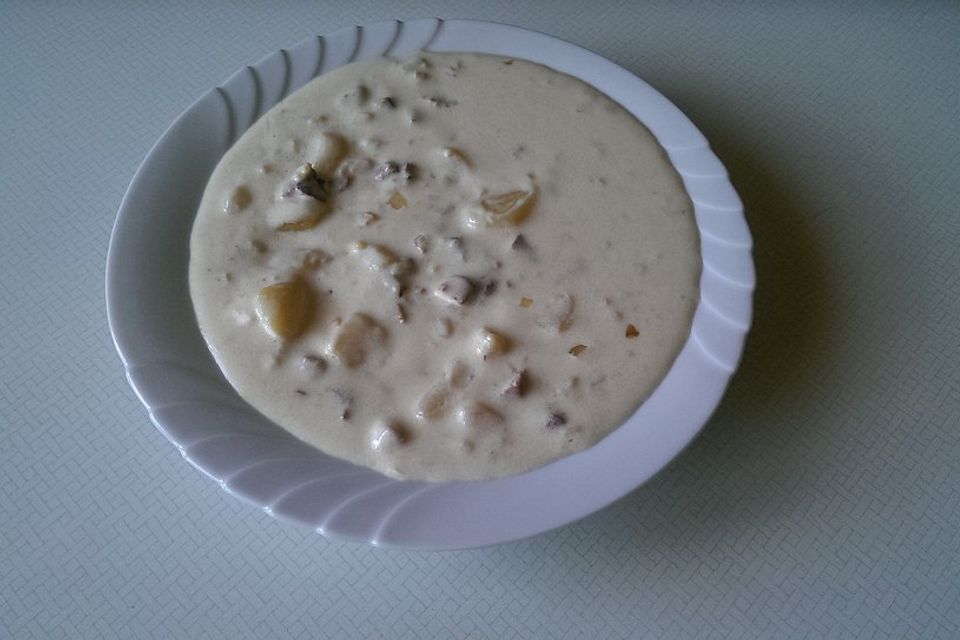 Kartoffelsuppe mit Schmand