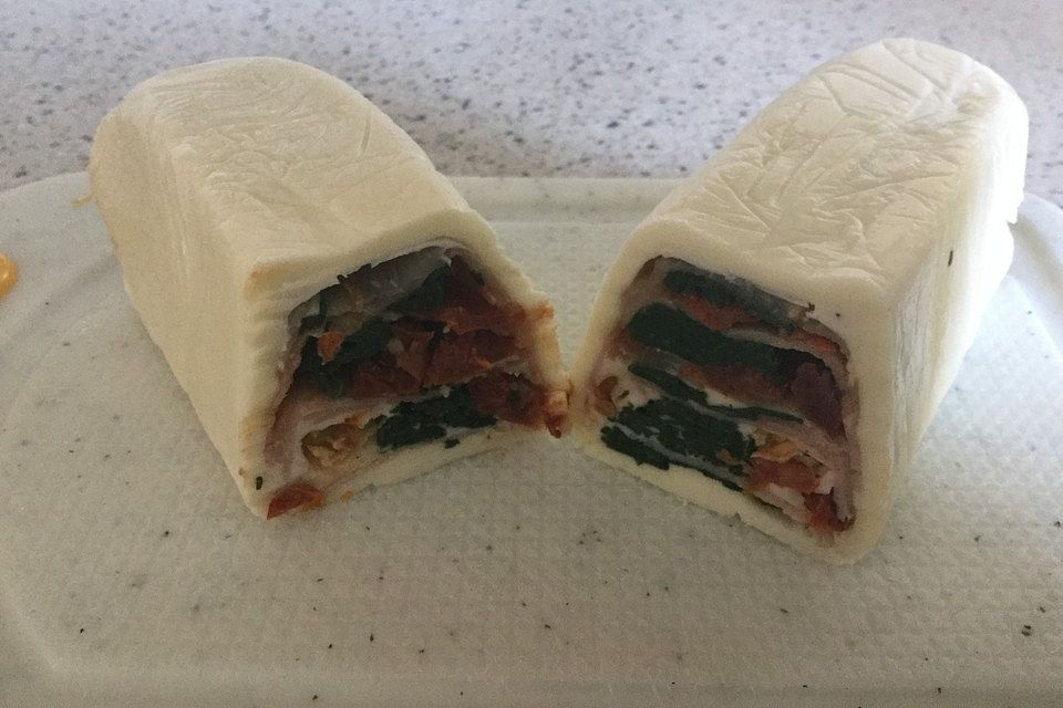 Low carb Mozzarella Wrap