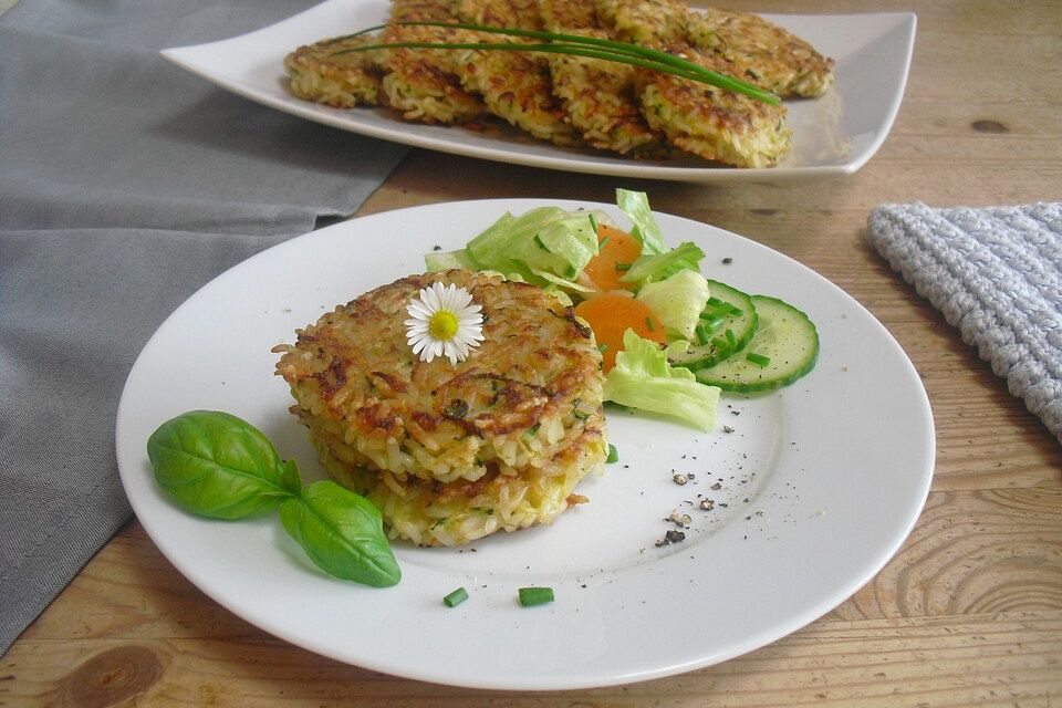 Vegetarische Reis-Zucchini-Bratlinge